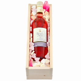 Belles du Sud French Ros&eacute; with candy