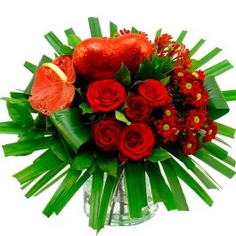 Love bouquet, red grouped with a large red heart